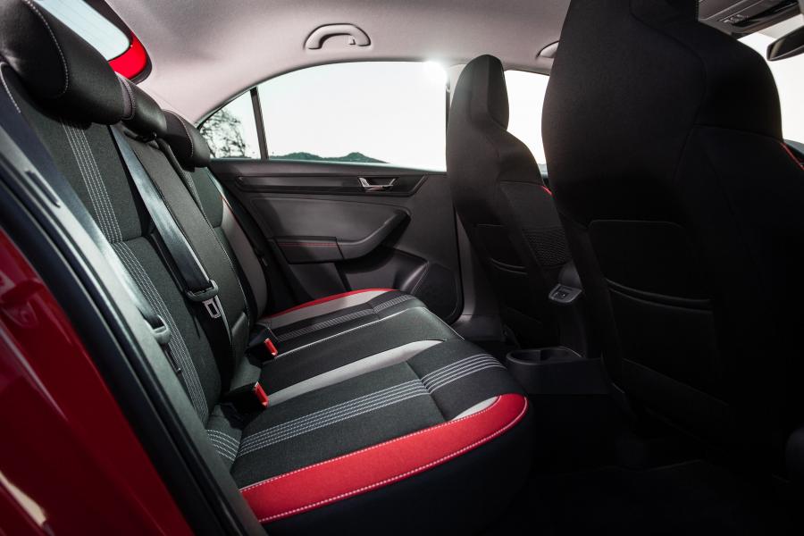 Интерьер Skoda Rapid Monte Carlo 2017 года  (WW) (фото 28 из 42)